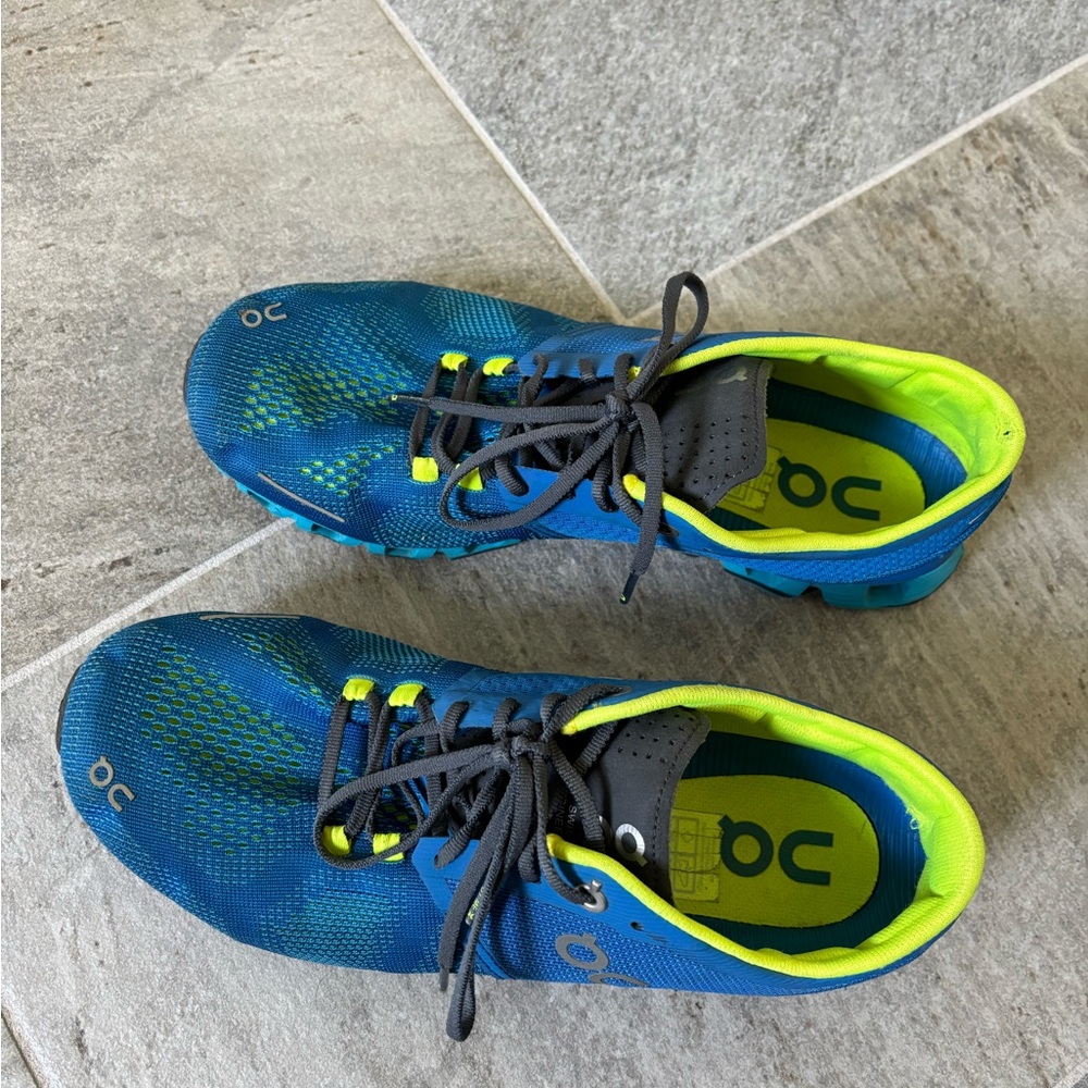 ! SOLD ! On Running Cloudmonster Sneakers,  Blue & Neon Green / Yellow